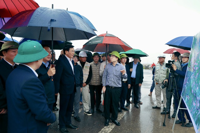 Tháo gỡ khó khăn, thúc đẩy tăng trưởng và hoàn thiện chính quyền hai cấp tại Ninh Bình- Ảnh 3. Tháo gỡ khó khăn, thúc đẩy tăng trưởng và hoàn thiện chính quyền hai cấp tại Ninh Bình- Ảnh 3.