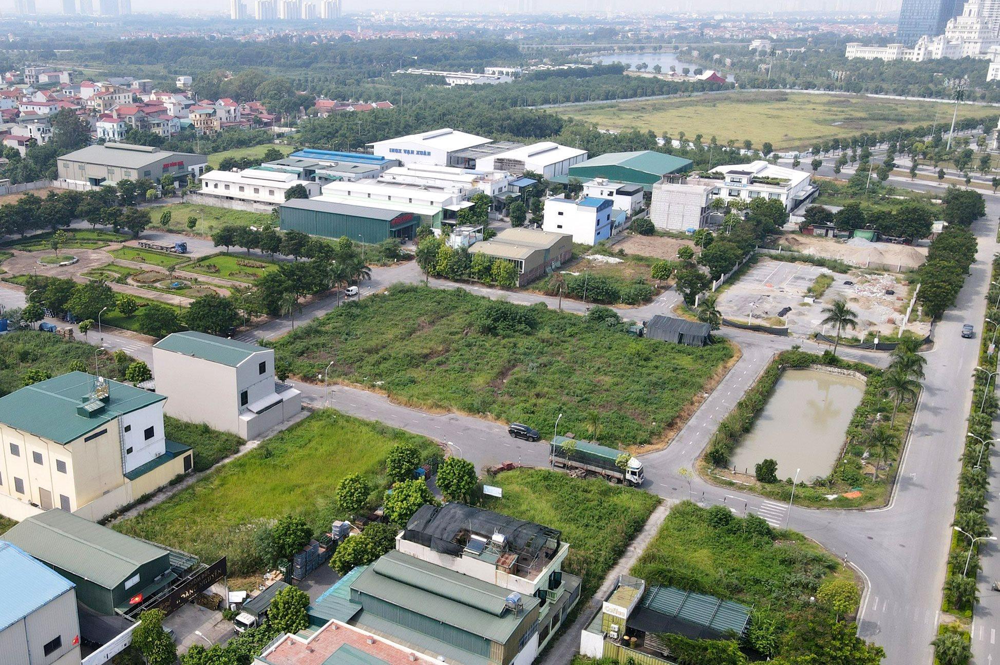 Luật Đất đai (sửa đổi) có nhiều điểm mới làm cơ sở pháp lý để tháo gỡ những khó khăn, vướng mắc về quản lý và sử dụng đất đai trong bối cảnh hiện nay. Ảnh: Quang Thái