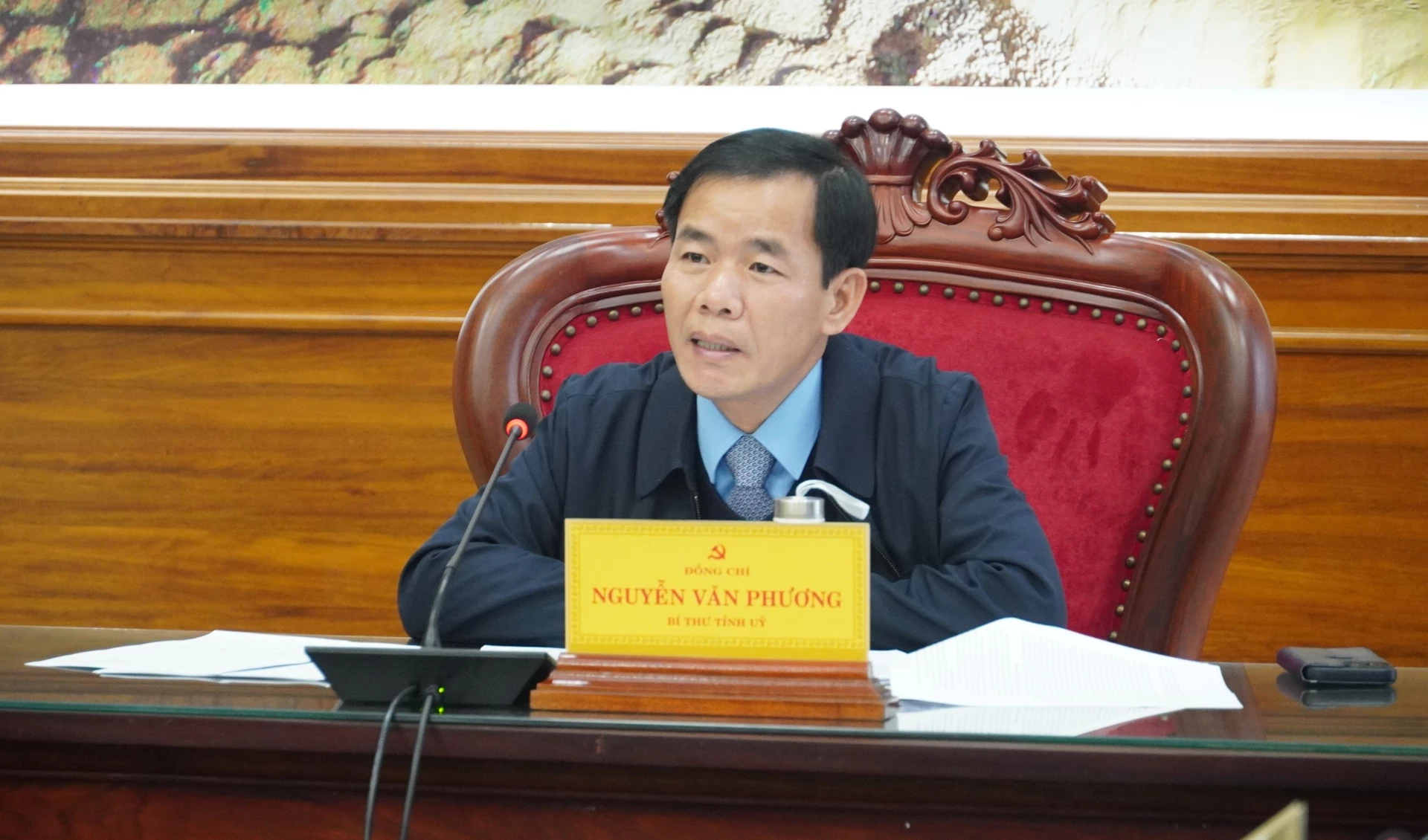 Đồng ch&iacute; Nguyễn Văn Phương, B&iacute; thư Tỉnh ủy chủ tr&igrave; buổi l&agrave;m việc - Ảnh: QV