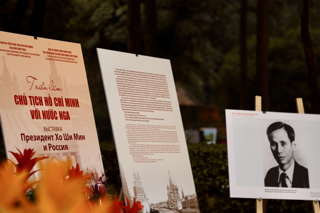 Khu Di t&iacute;ch Chủ tịch Hồ Ch&iacute; Minh tại Phủ Chủ tịch tổ chức chuỗi hoạt động ch&agrave;o mừng Đại hội đại biểu to&agrave;n quốc lần thứ XIV của Đảng v&agrave; kỷ niệm 76 năm quan hệ Việt Nam &ndash; Li&ecirc;n bang Nga  - Ảnh 7.
