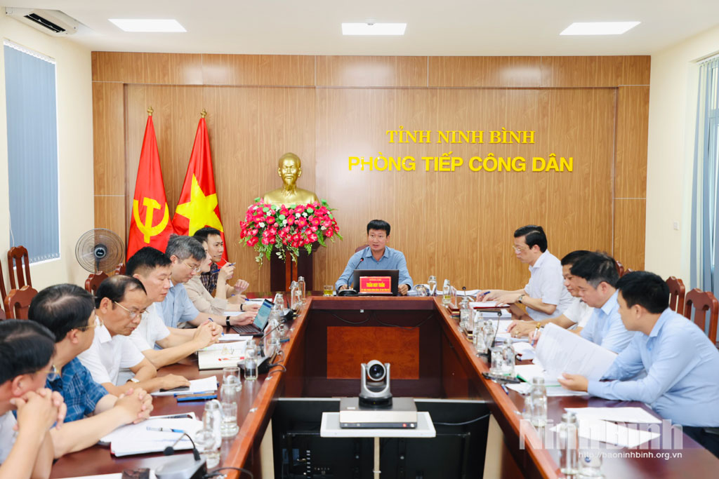 Quang cảnh phiên tiếp công dân.
