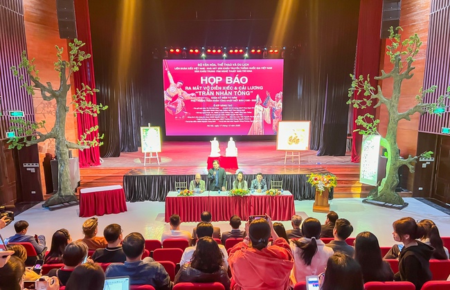 Chính thức ra mắt khán giả vở diễn xiếc và cải lương “Trần Nhân Tông” - Ảnh 3.