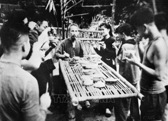 Đạo đức Hồ Chí Minh - Biểu tượng văn hóa sáng ngời