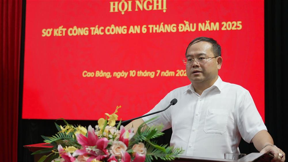 Bí thư Tỉnh ủy Cao Bằng Quản Minh Cường phát biểu tại Hội nghị.