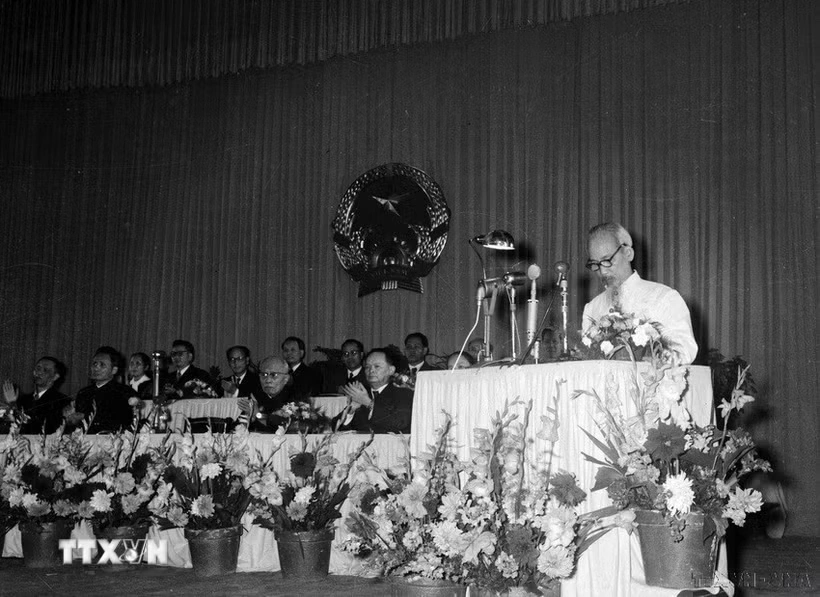 136 năm Ngày sinh Chủ tịch Hồ Chí Minh: Phát huy vai trò người đại diện, tiếng nói của nhân dân