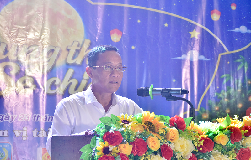 Trung thu sẻ chia đến với 300 thiếu nhi có hoàn cảnh khó khăn