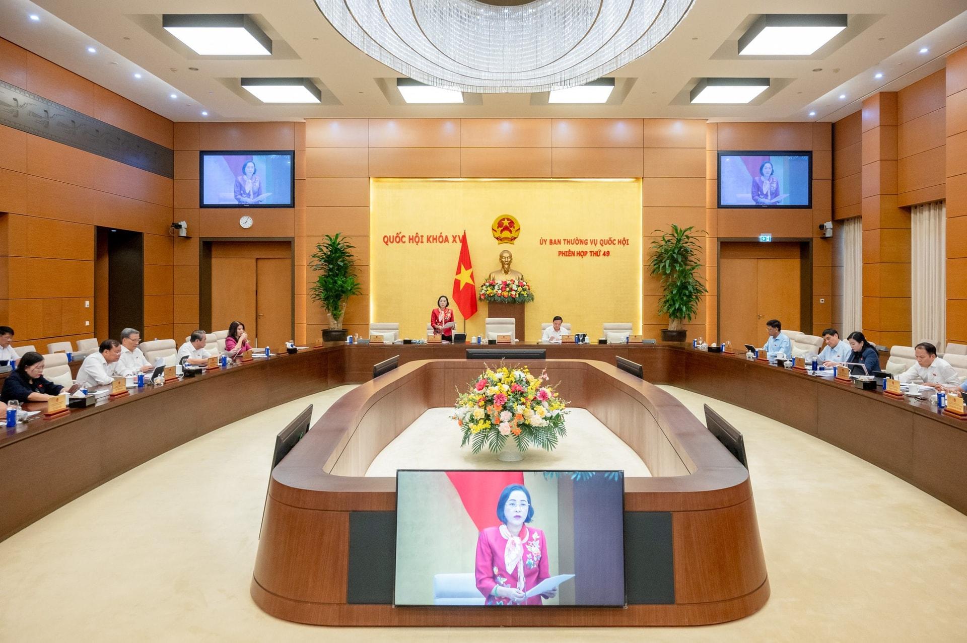 Thông qua QUY CHẾ LÀM VIỆC MẪU của HĐND cấp tỉnh, cấp xã- Ảnh 4.