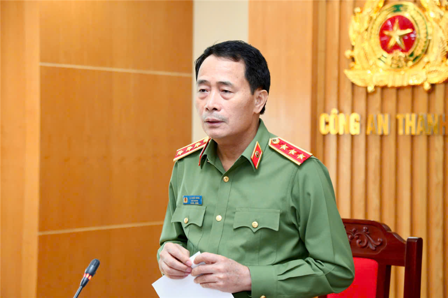 Thứ trưởng Lê Quốc Hùng phát biểu tại Hội nghị.