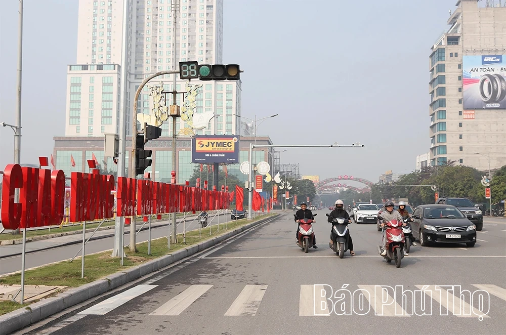 Rực rỡ cờ hoa ch&agrave;o mừng Đại hội đại biểu to&agrave;n quốc lần thứ XIV của Đảng