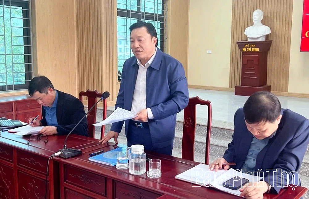 Phó Chủ tịch UBND tỉnh Nguyễn Huy Ngọc dự sinh hoạt chi bộ tại xã Hợp Kim