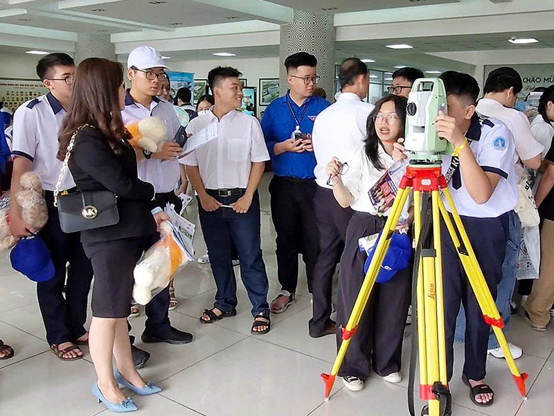Nâng cao chất lượng dạy và học