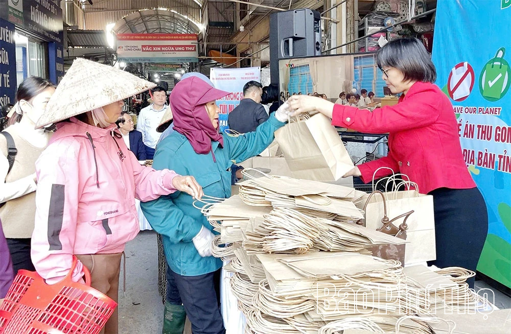 Nâng cao nhận thức về giảm thiểu rác thải nhựa và vệ sinh môi trường