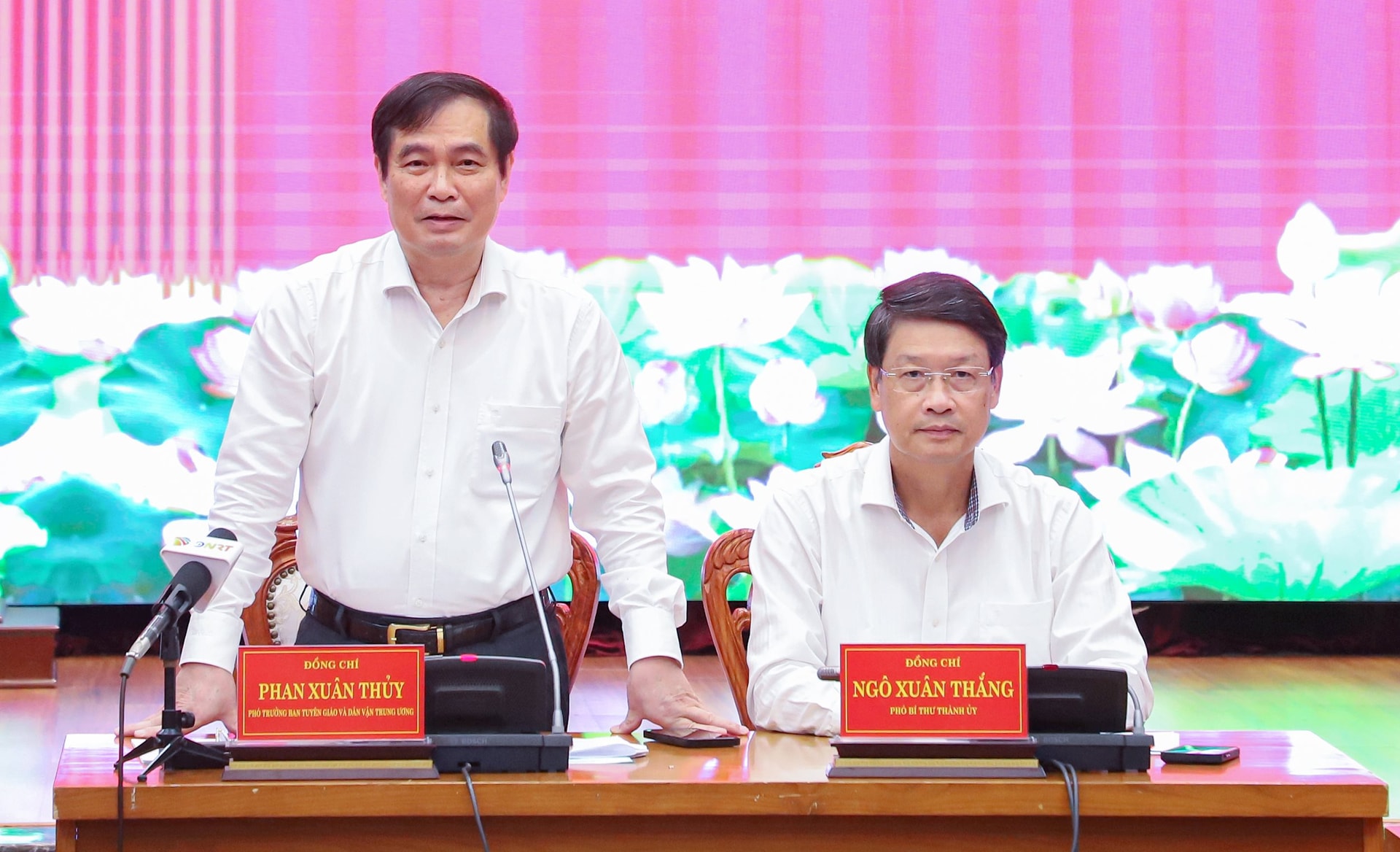 Ông Phan Xuân Thủy phát biểu kết luận. Ảnh: NGỌC PHÚ