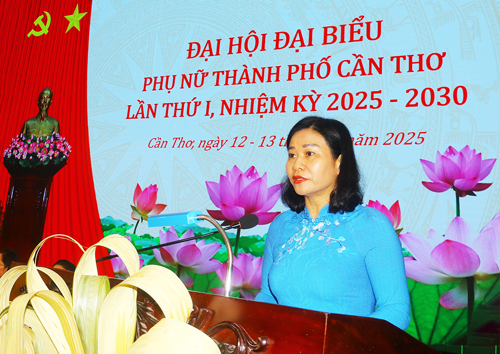 Các cấp Hội LHPN thành phố phải chuyển mình mạnh mẽ, hành động quyết liệt,... đóng góp hiệu quả vào sự nghiệp xây dựng, phát triển địa phương, đất nước