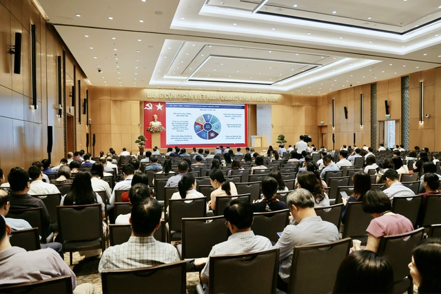 VPCP học tập quán triệt và triển khai thực hiện Nghị quyết số 10-NQ/TW của Bộ Chính trị- Ảnh 3.