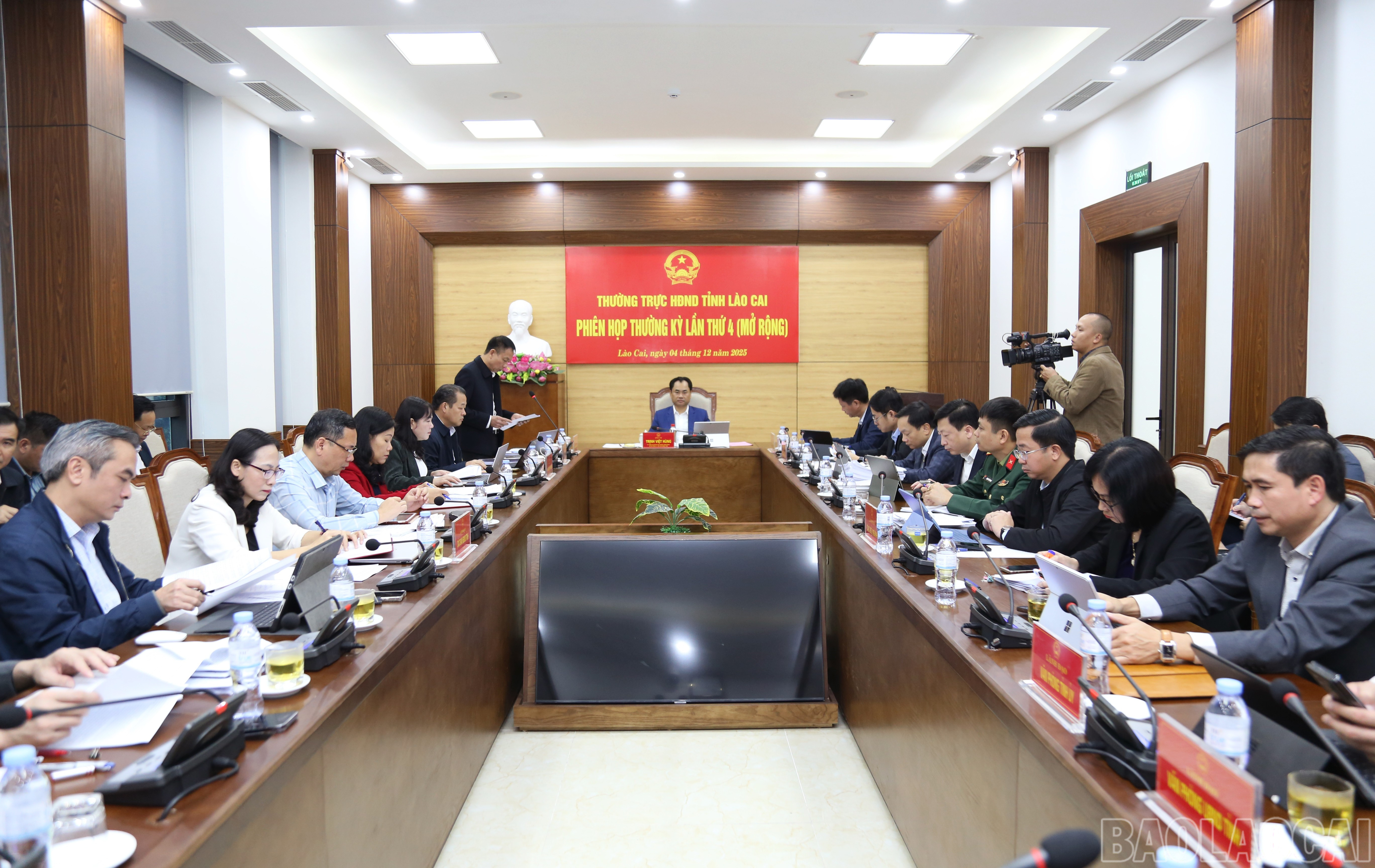 Quang cảnh phiên họp. baolaocai-br_img-1934.jpg