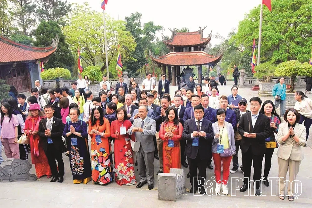 V&ugrave;ng đất ng&agrave;n năm văn hiến