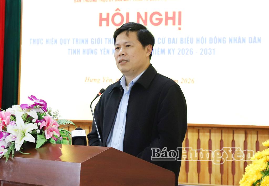 Đồng chí Phó Bí thư Thường trực Tỉnh ủy, Chủ tịch Ủy ban MTTQ Việt Nam tỉnh Trần Quốc Toản phát biểu tại hội nghị.