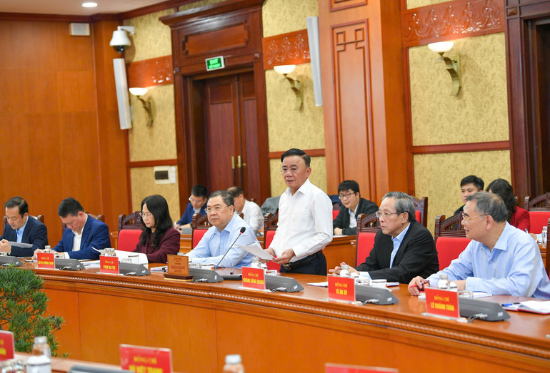 Thường trực Ban Bí thư Trần Cẩm Tú kết luận cuộc họp. (Ảnh: THẾ ĐẠI)  