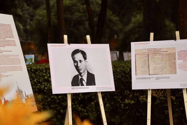 Đặc sắc kh&ocirc;ng gian triển l&atilde;m ch&agrave;o mừng Đại hội đại biểu to&agrave;n quốc lần thứ XIV của Đảng v&agrave; 76 năm quan hệ Việt Nam &ndash; Li&ecirc;n bang Nga  - Ảnh 10.