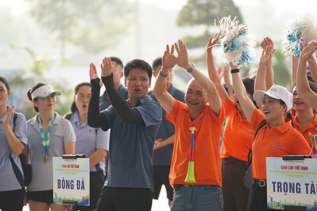 Giao lưu thể thao chào mừng 80 năm Ngày truyền thống Văn phòng Chính phủ - Ảnh 5.