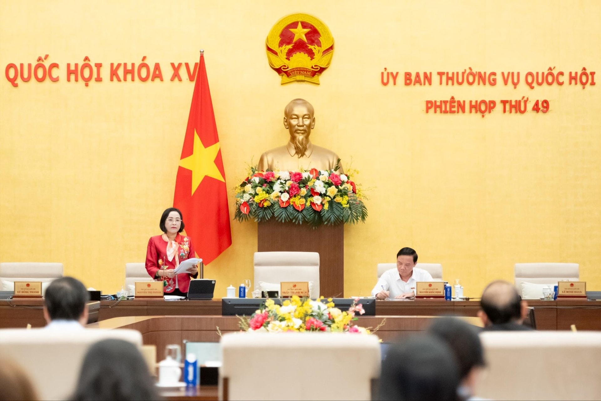 Thông qua QUY CHẾ LÀM VIỆC MẪU của HĐND cấp tỉnh, cấp xã- Ảnh 1.