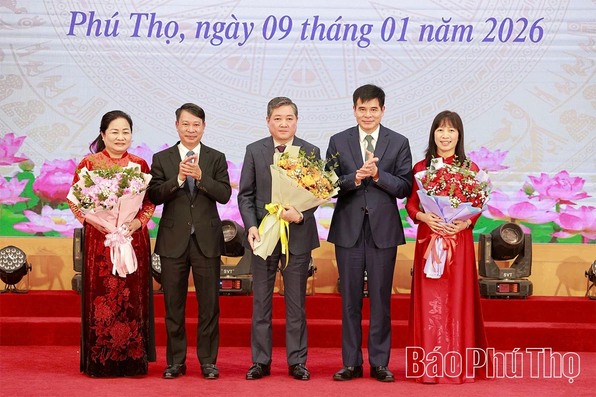 Tập trung x&acirc;y dựng v&agrave; ph&aacute;t triển văn h&oacute;a, đ&aacute;p ứng y&ecirc;u cầu ph&aacute;t triển bền vững của địa phương