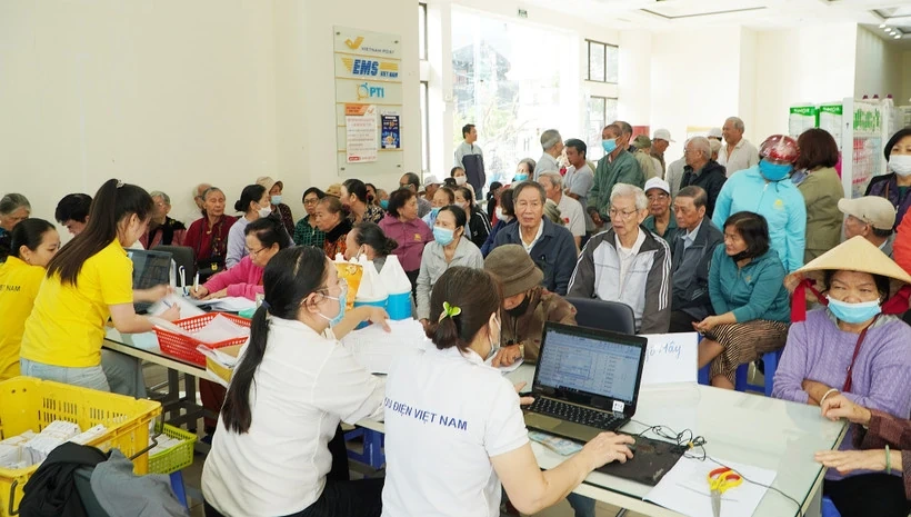 Chi trả gộp 2 th&aacute;ng lương hưu, trợ cấp bảo hiểm x&atilde; hội v&agrave;o th&aacute;ng 2/2026