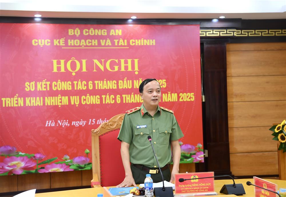 Thứ trưởng Đặng Hồng Đức phát biểu chỉ đạo tại Hội nghị.