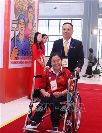 Ch&uacute; th&iacute;ch ảnh