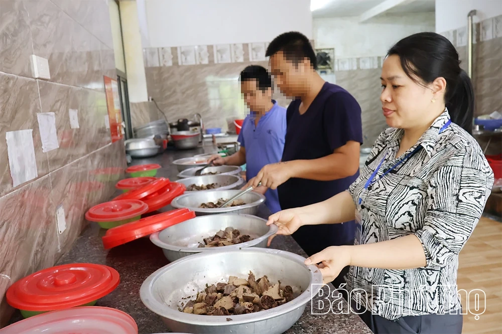 Khẩn trương r&agrave; so&aacute;t to&agrave;n diện c&aacute;c cơ sở trợ gi&uacute;p x&atilde; hội