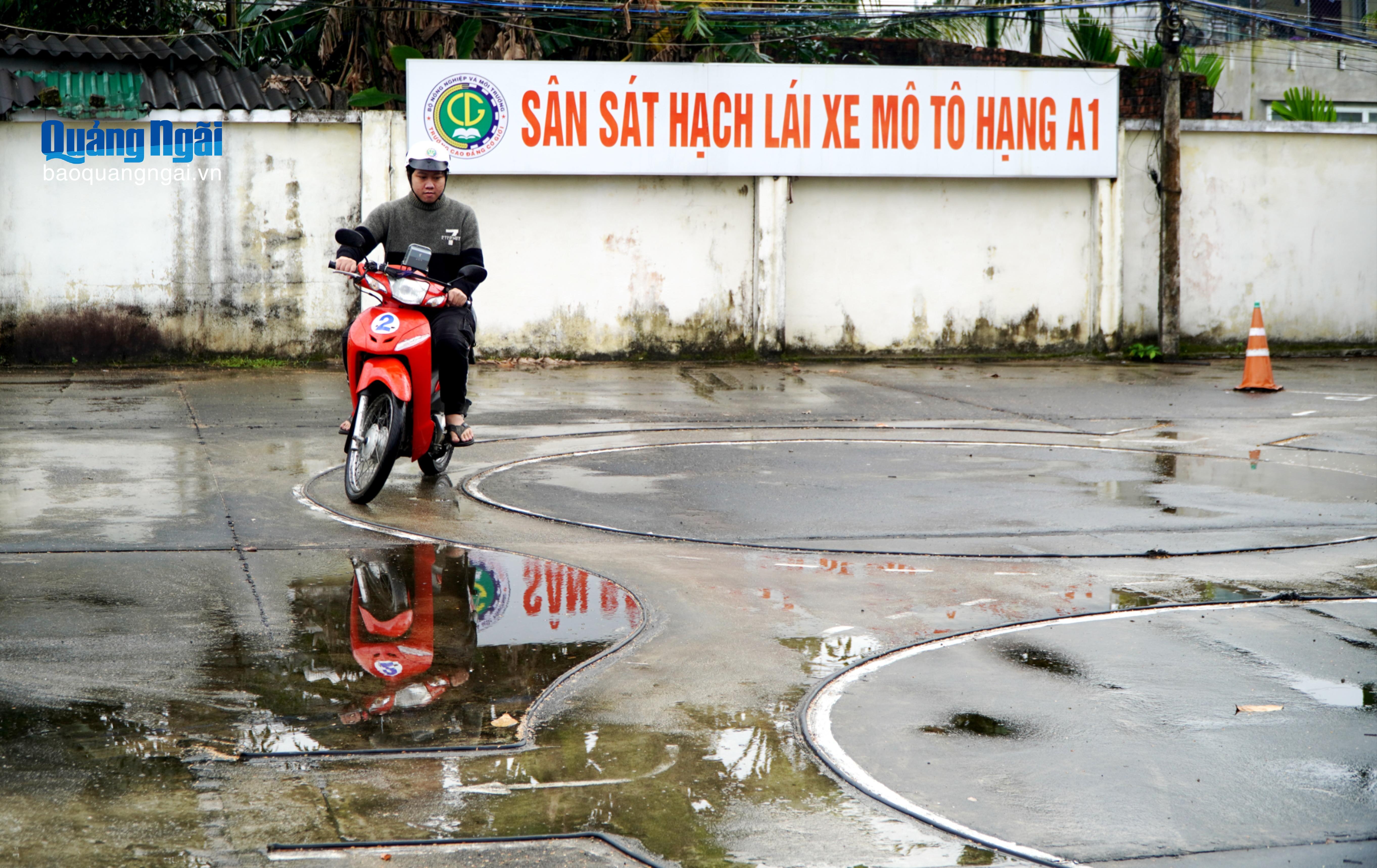 B&aacute;o v&agrave; Ph&aacute;t thanh, Truyền h&igrave;nh Quảng Ng&atilde;i