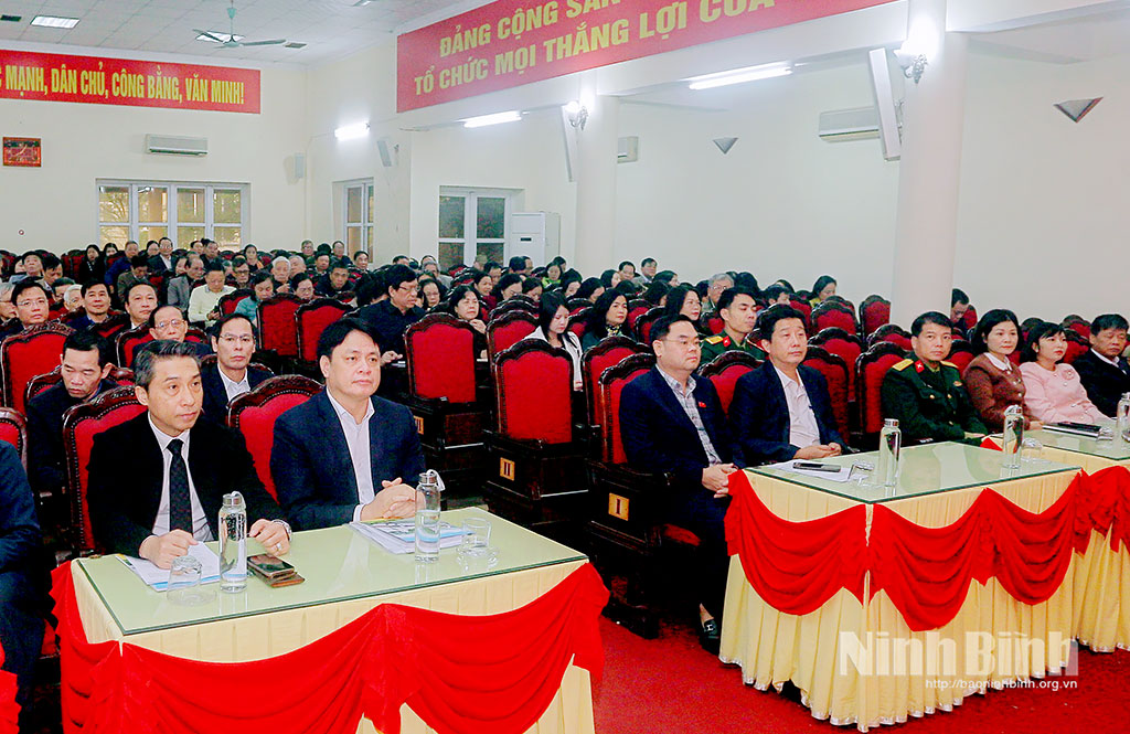 C&aacute;c đại biểu dự hội nghị.