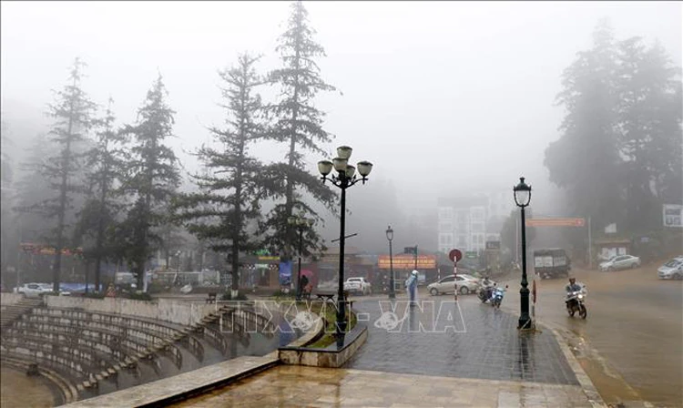 Thời tiết ng&agrave;y 13/1: Miền n&uacute;i Bắc Bộ r&eacute;t đậm r&eacute;t hại, c&oacute; thể g&acirc;y băng gi&aacute; v&agrave; sương muối