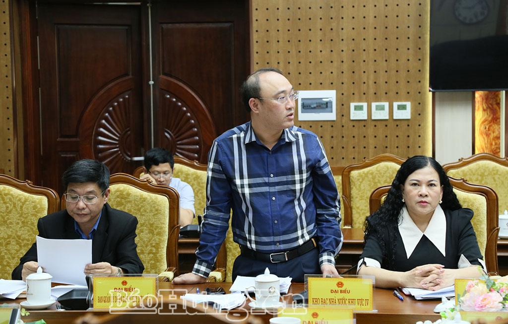 Đại diện Kho bạc Nhà nước khu vực IV phát biểu tại cuộc họp.