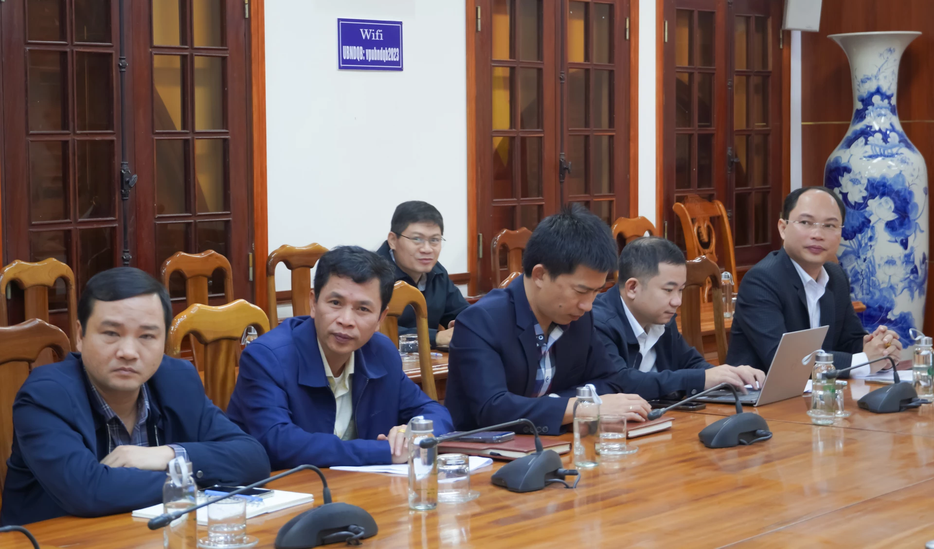 Các đại biểu tham dự cuộ họp - Ảnh: N.H