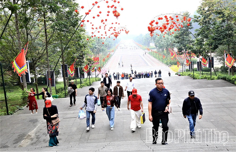 Tích cực chuẩn bị tổ chức Giỗ Tổ Hùng Vương