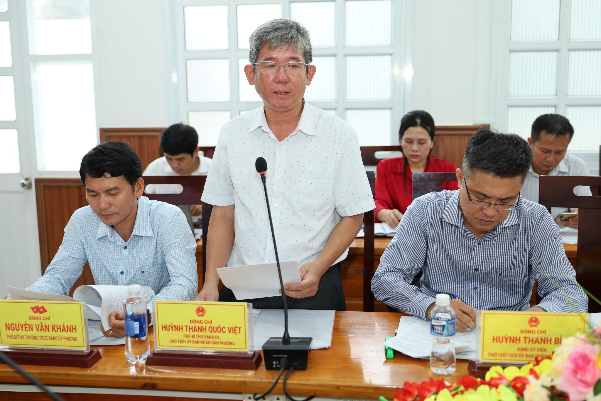 Chủ tịch UBND phường Phước Hội Huỳnh Thanh Quốc Việt báo cáo tại buổi làm việc