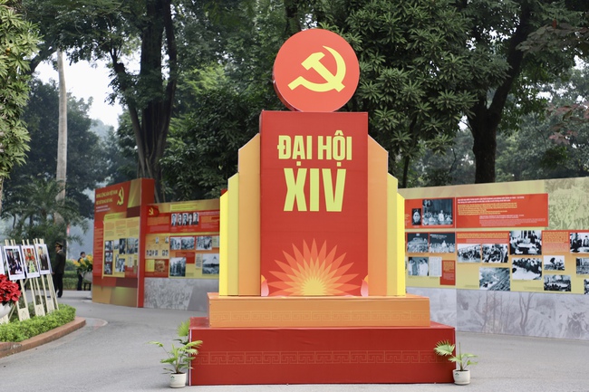 Đặc sắc kh&ocirc;ng gian triển l&atilde;m ch&agrave;o mừng Đại hội đại biểu to&agrave;n quốc lần thứ XIV của Đảng v&agrave; 76 năm quan hệ Việt Nam &ndash; Li&ecirc;n bang Nga  - Ảnh 1.