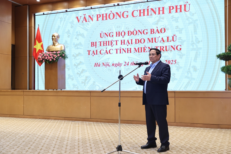 Thủ tướng Phạm Minh Chính cùng lãnh đạo Chính phủ và tập thể VPCP ủng hộ đồng bào vùng thiên tai- Ảnh 2. Thủ tướng Phạm Minh Chính cùng lãnh đạo Chính phủ và tập thể VPCP ủng hộ đồng bào vùng thiên tai- Ảnh 2.