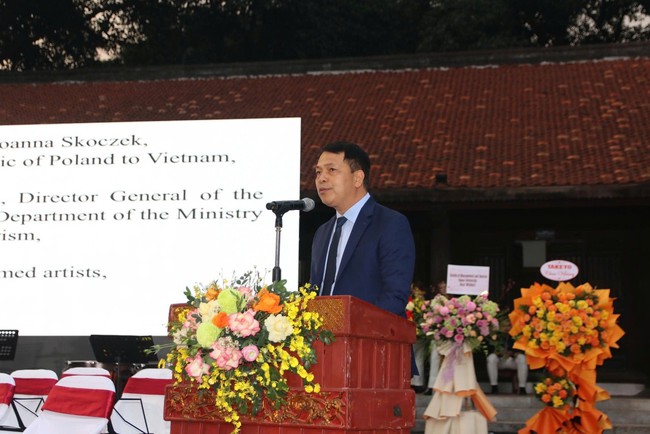 Gắn kết tình hữu nghị Việt Nam - Ba Lan qua âm nhạc và hội họa - Ảnh 2.