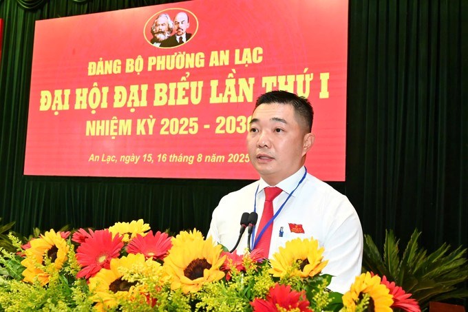 Bí thư Đảng ủy phường An Lạc Lê Trương Hải Hiếu phát biểu tại đại hội. (Ảnh: SGGP)