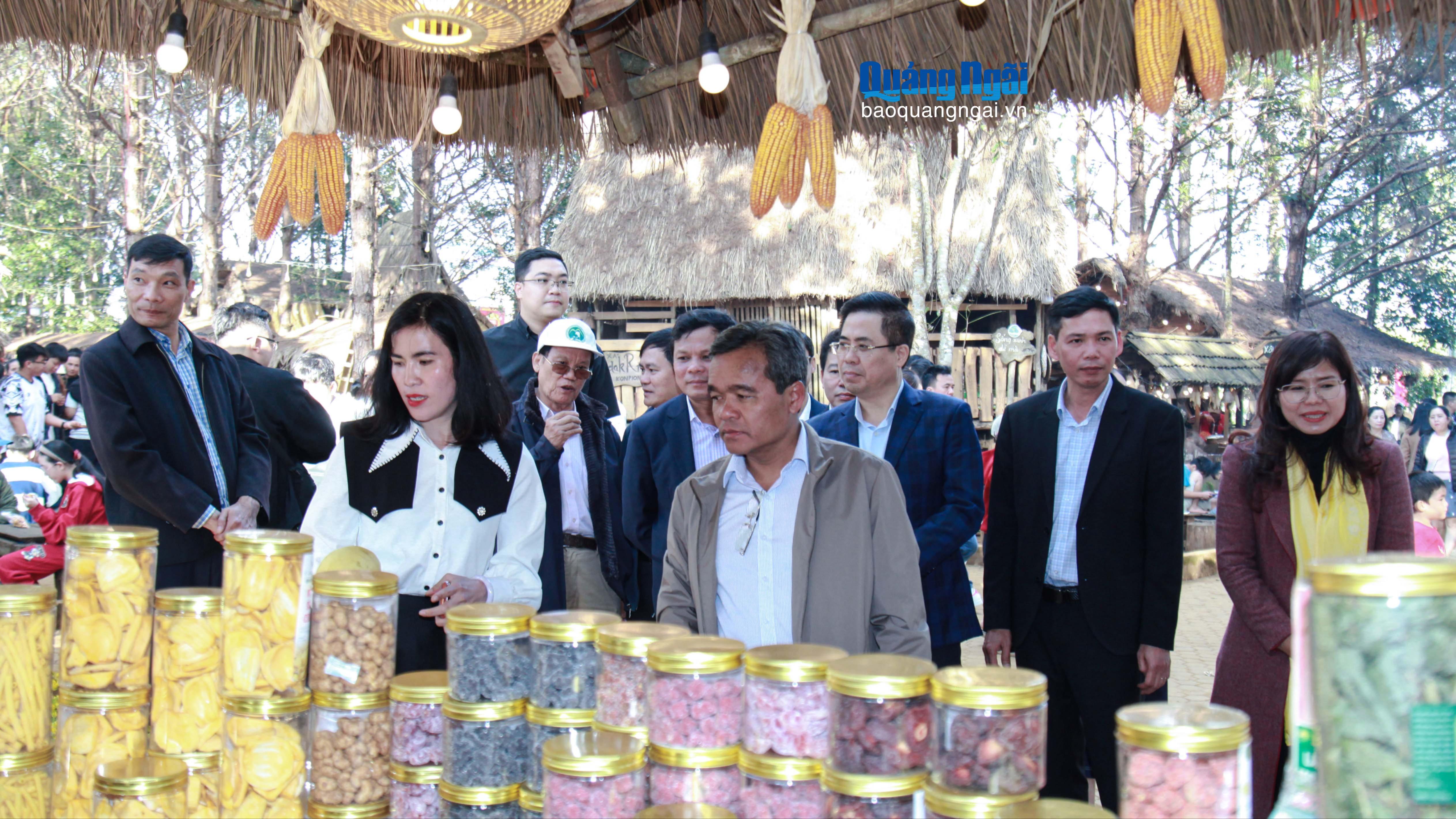 B&aacute;o v&agrave; Ph&aacute;t thanh, Truyền h&igrave;nh Quảng Ng&atilde;i