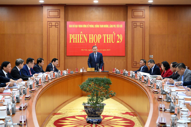 Tổng B&iacute; thư T&ocirc; L&acirc;m chủ tr&igrave; Phi&ecirc;n họp thứ 29 của Ban Chỉ đạo Trung ương về ph&ograve;ng, chống tham nhũng, l&atilde;ng ph&iacute;, ti&ecirc;u cực. (Ảnh: ĐĂNG KHOA)