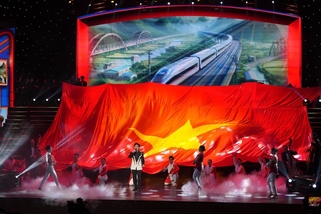 Đặc sắc chương tr&igrave;nh nghệ thuật "Hồ Ch&iacute; Minh - H&agrave;nh tr&igrave;nh kh&aacute;t vọng 2025" - Ảnh 2.