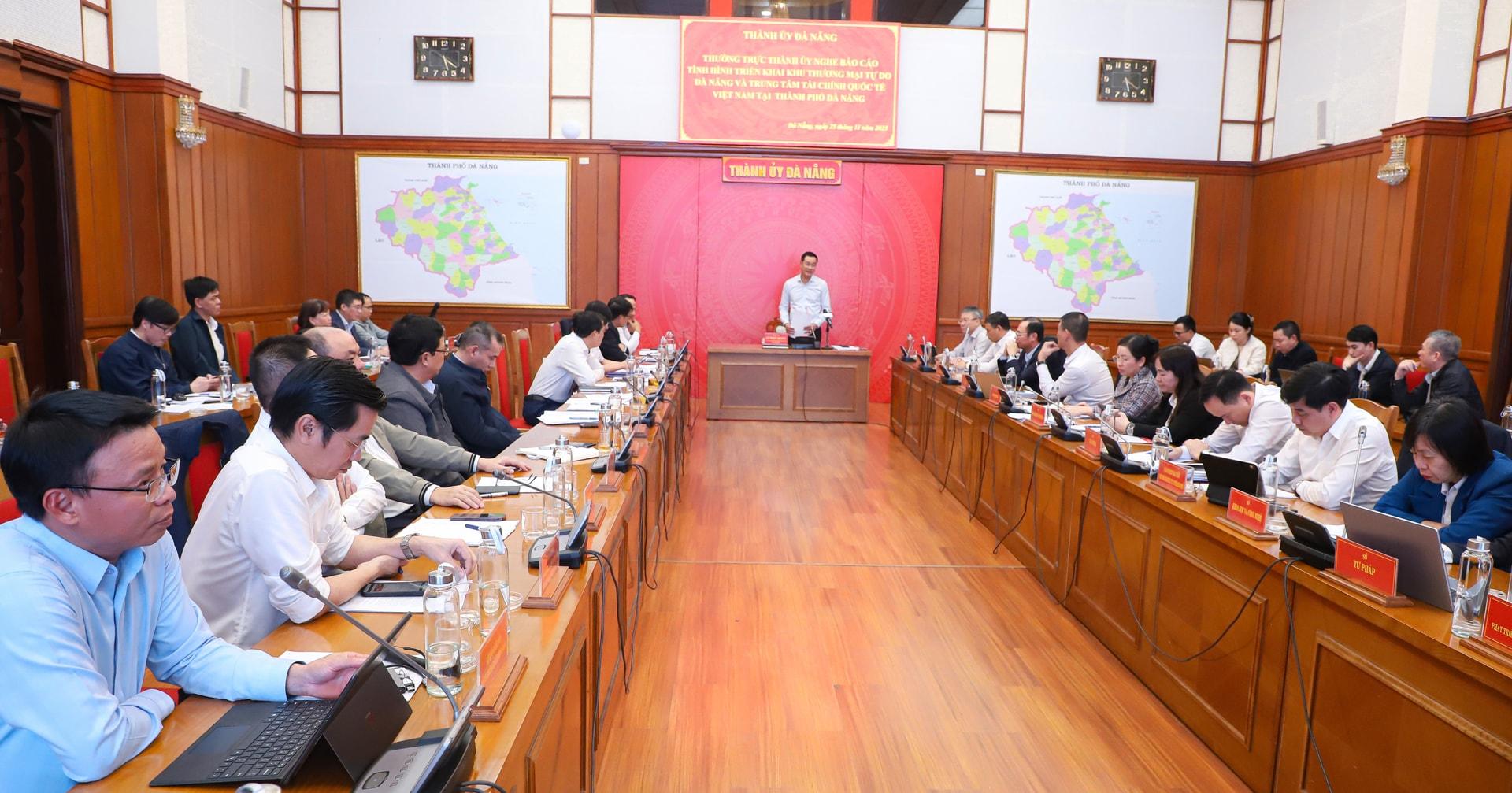 25-11 bi thu toan canh