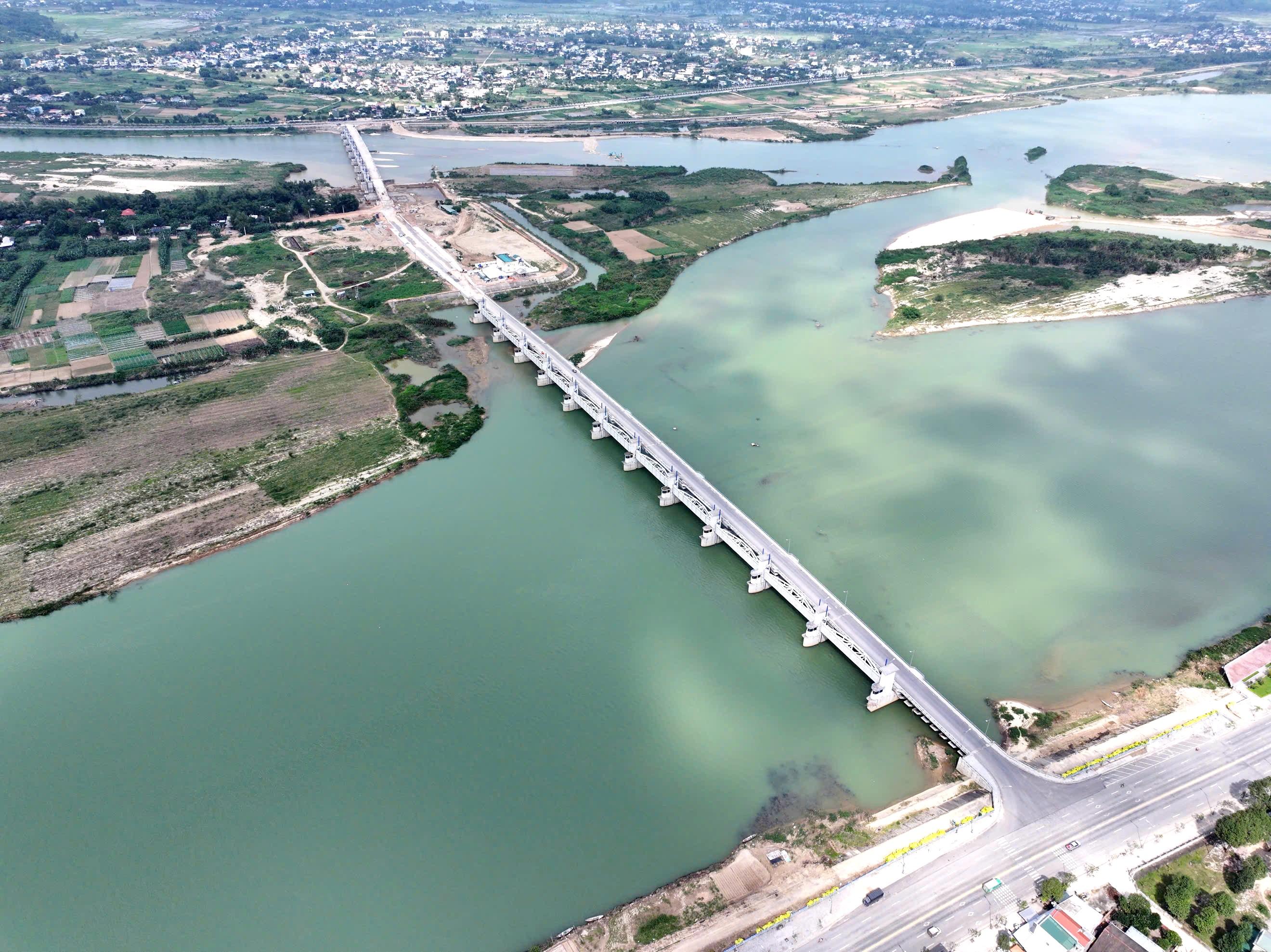 B&aacute;o v&agrave; Ph&aacute;t thanh, Truyền h&igrave;nh Quảng Ng&atilde;i