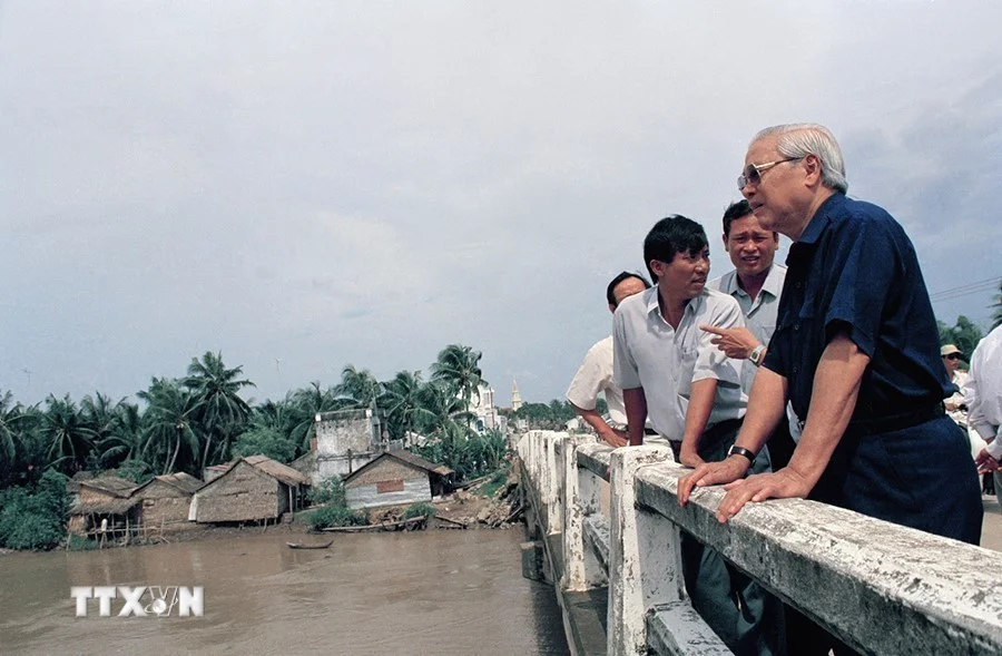 Đại hội VIII của Đảng: Tiền đề cho công cuộc công nghiệp hóa, hiện đại hóa
