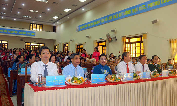 Các cấp Hội LHPN thành phố phải chuyển mình mạnh mẽ, hành động quyết liệt,... đóng góp hiệu quả vào sự nghiệp xây dựng, phát triển địa phương, đất nước