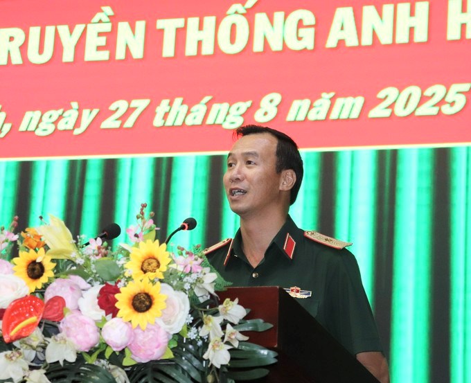 Thiếu tướng Phạm Như Quân phát biểu tại hội thảo